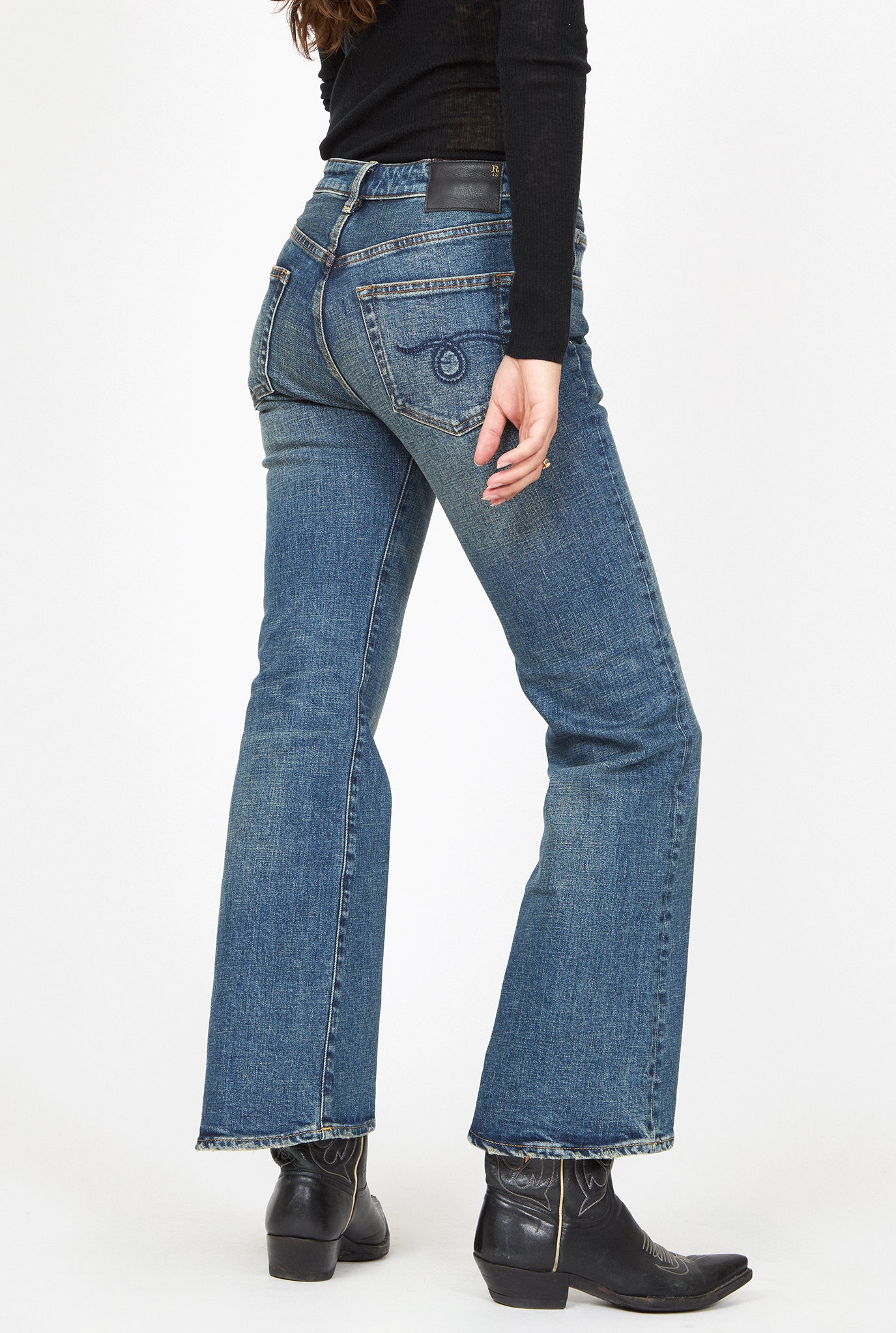 2025_HABITS_10_18_MAYA12821.jpg R13 Joan Kick Flare Blue