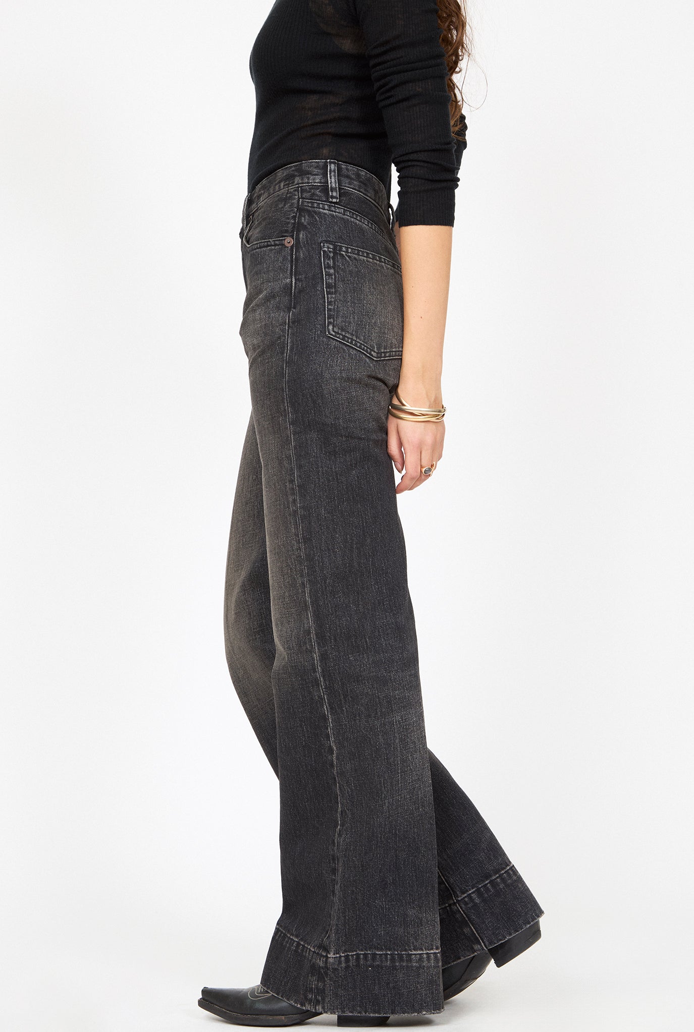 R13 Charlotte Jean